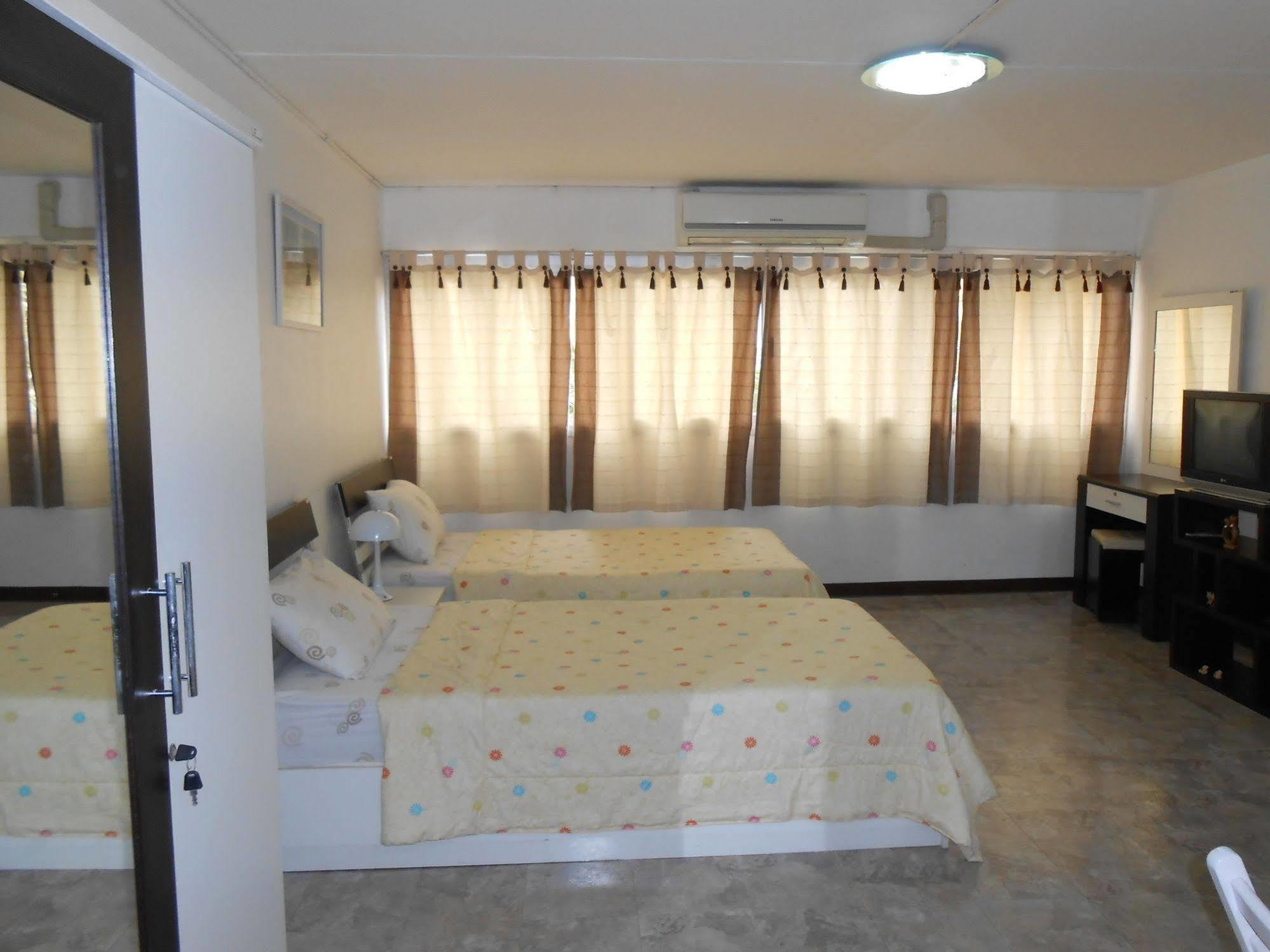 Mt-Room Pak Kret Exterior photo